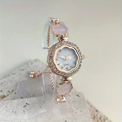 Women's Niche Minimalist Temperament Flower Bracelet Watch.