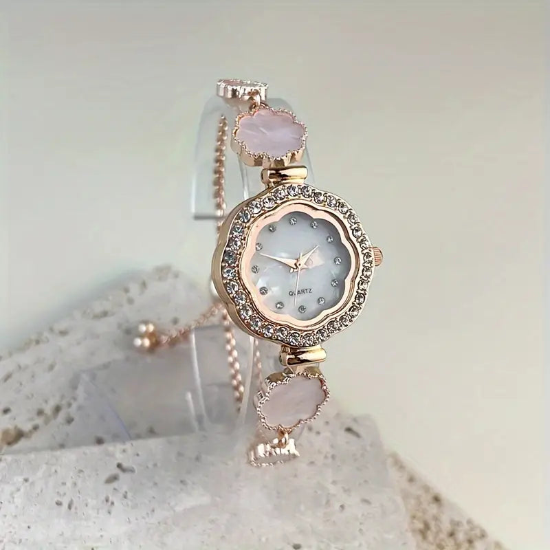 Women's Niche Minimalist Temperament Flower Bracelet Watch.